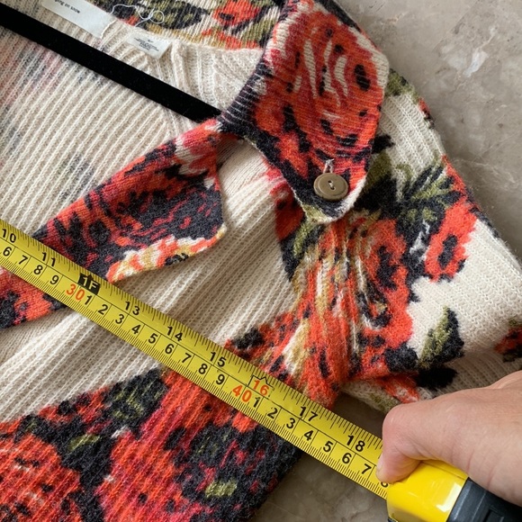 Anthropologie Miss Rosie Sweater Sleeping on Snow Rose Floral Cardigan Small - Picture 10 of 13